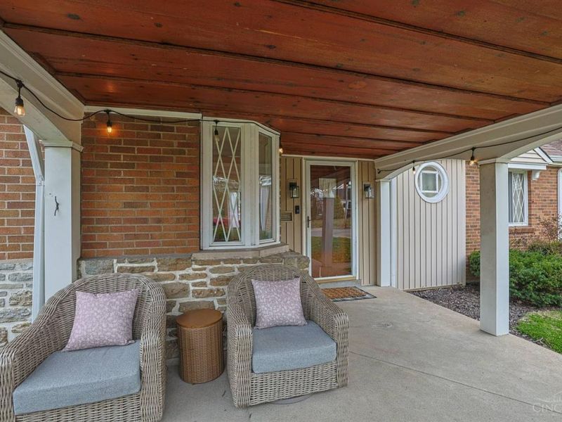 3088 Belden Circle, Cincinnati, OH 45211 Photo 2