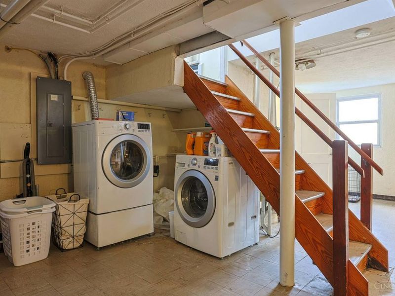 3088 Belden Circle, Cincinnati, OH 45211 Photo 38