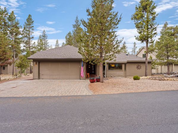 57809 Mount Rainier Lane, Unit 11, Sunriver, OR 97707