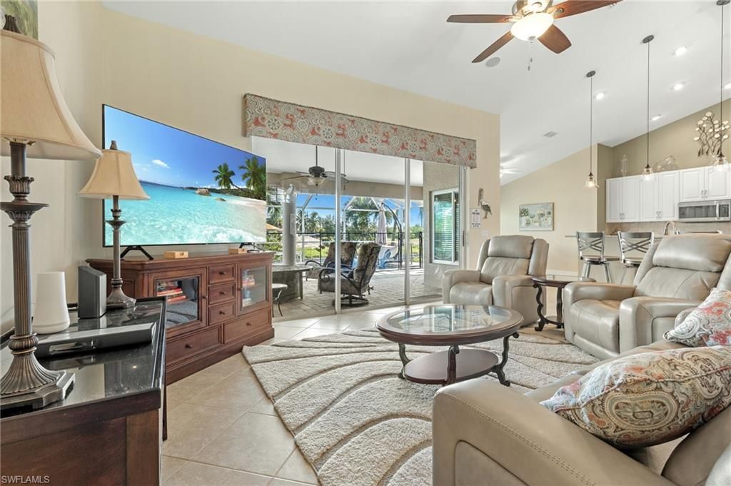 2013 SW 31st Ter, Cape Coral, FL 33914 Photo
