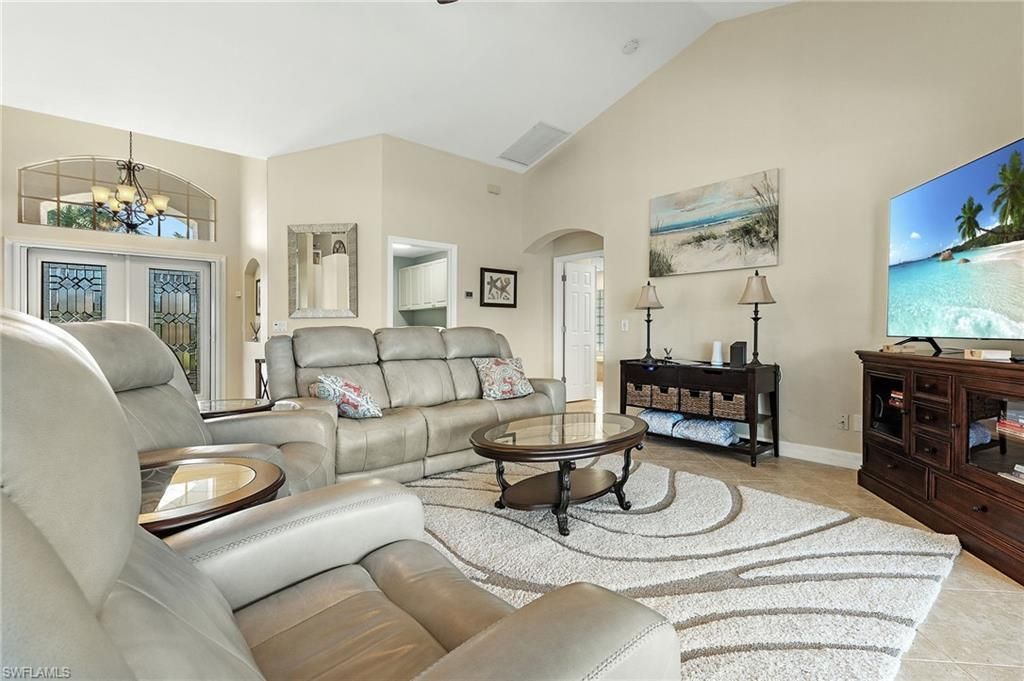 2013 SW 31st Ter, Cape Coral, FL 33914 Photo