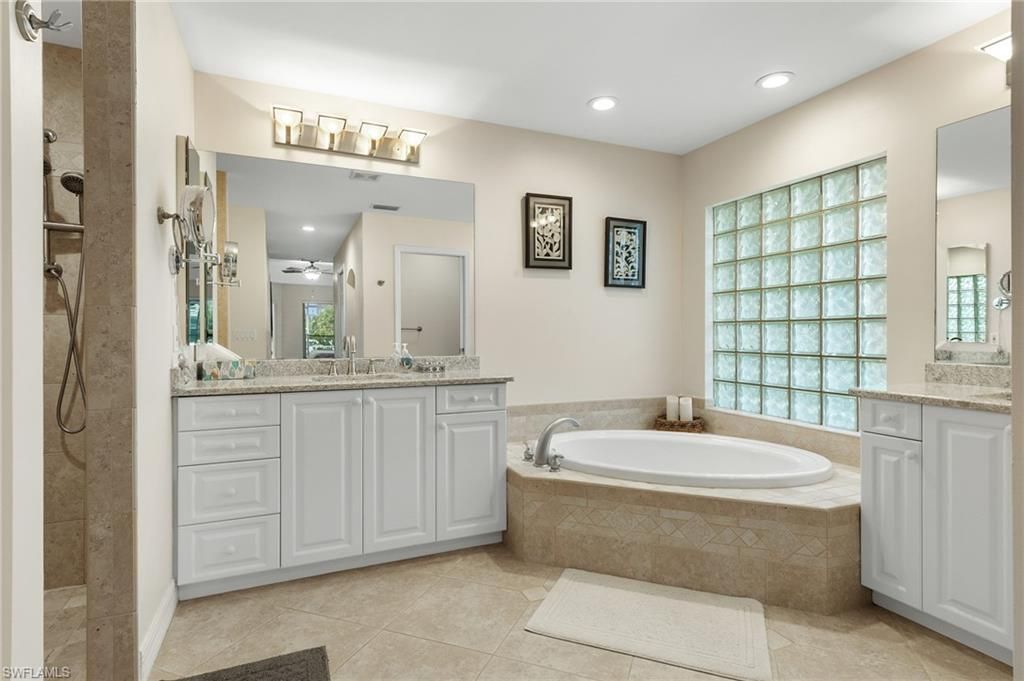 2013 SW 31st Ter, Cape Coral, FL 33914 Photo