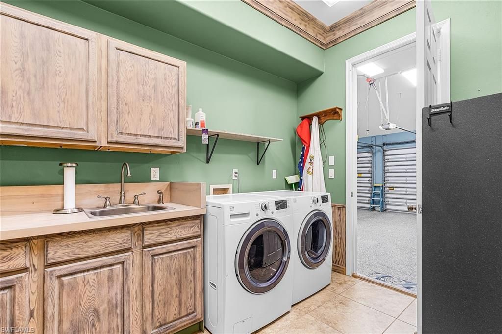 4438 NE 11th Pl , Cape Coral, FL 33909 Photo