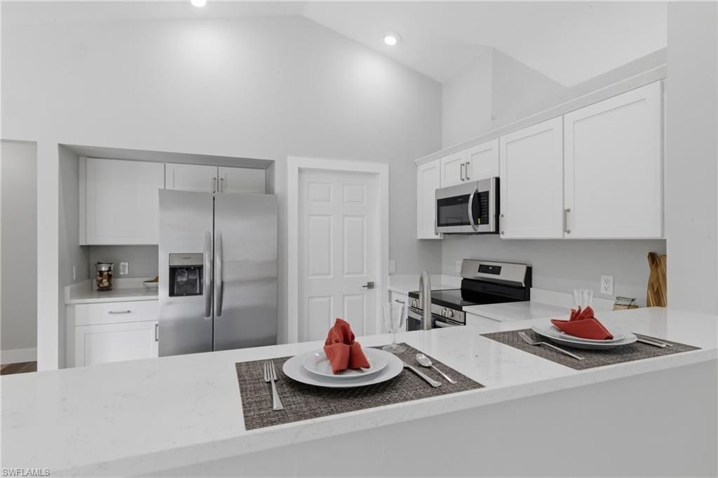 614 SW 1st St, Cape Coral, FL 33991 Photo