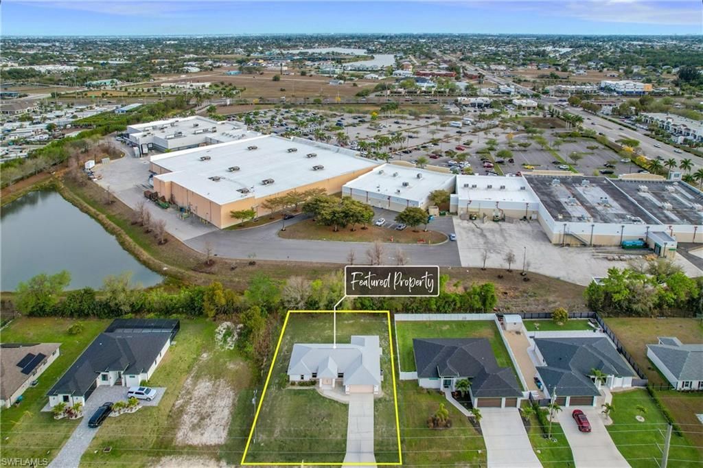 614 SW 1st St, Cape Coral, FL 33991 Photo