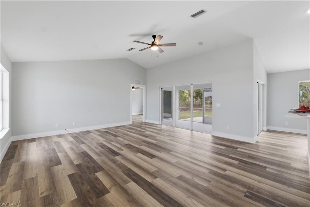 614 SW 1st St, Cape Coral, FL 33991 Photo