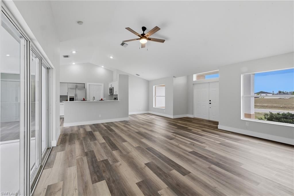 614 SW 1st St, Cape Coral, FL 33991 Photo