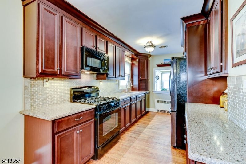 116 Crestwood Ave., Branchburg, NJ 08876 Main Photo