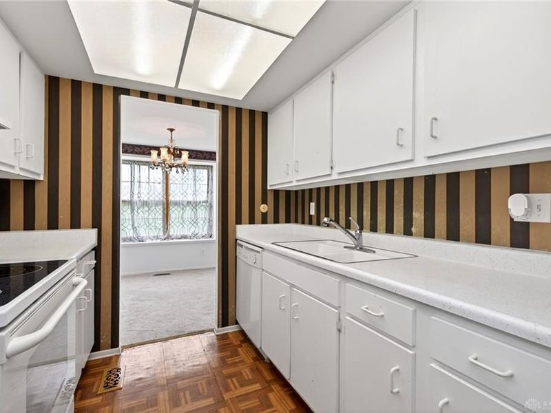 5871 Troy Villa Boulevard, Huber Heights, OH 45424 Photo 15