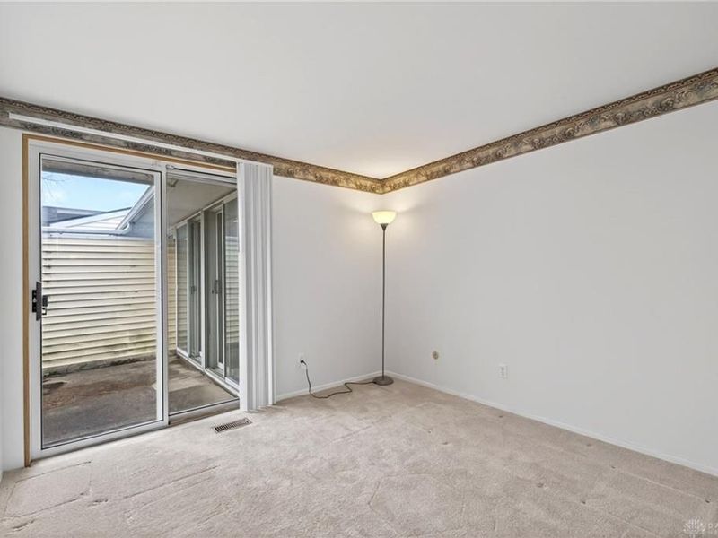 5871 Troy Villa Boulevard, Huber Heights, OH 45424 Photo 21