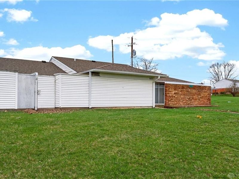 5871 Troy Villa Boulevard, Huber Heights, OH 45424 Photo 29