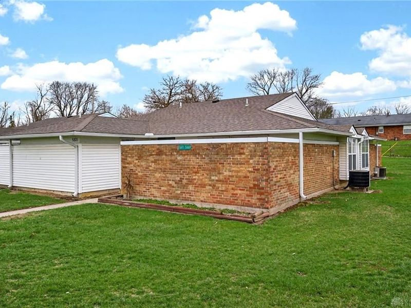 5871 Troy Villa Boulevard, Huber Heights, OH 45424 Photo 30