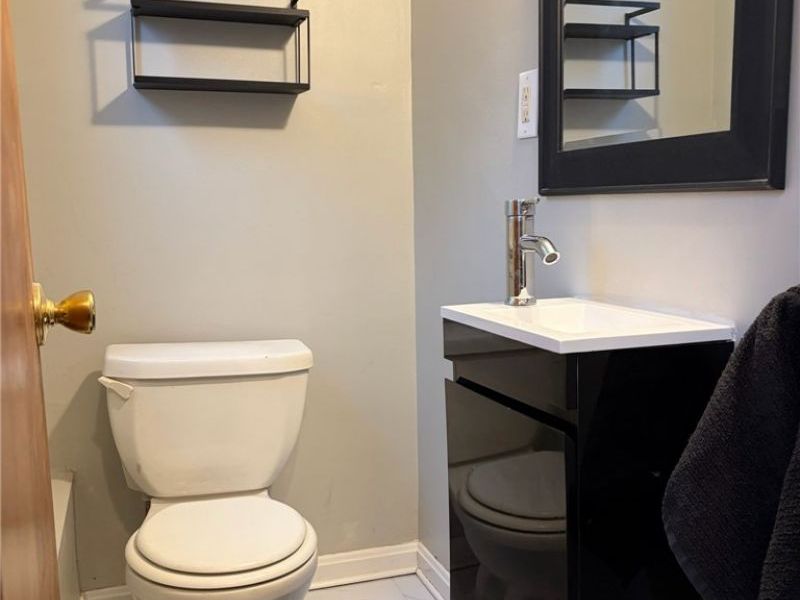 298 E 270 Street, Euclid, OH 44132 Photo 14