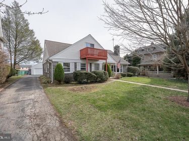 11 TENBY ROAD, HAVERTOWN, PA 19083