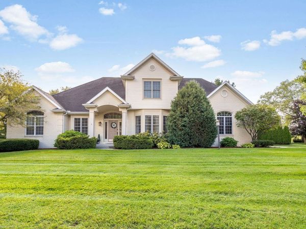 50558 Hollybrook Drive, Granger, IN 46530