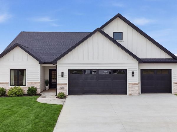 5173 Meadowlark Lane, Woodburn, IN 46797