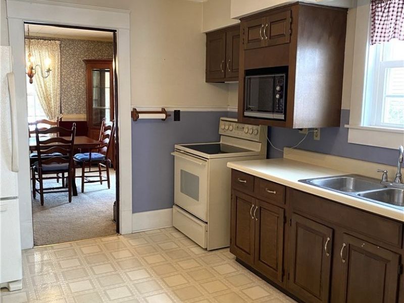 331 Alice Street, East Palestine, OH 44413 Photo 9