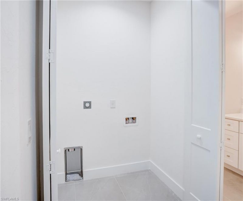 3804 SE 12th Ave, Cape Coral, FL 33904 Photo