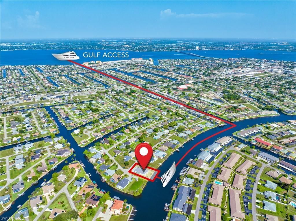 3804 SE 12th Ave, Cape Coral, FL 33904 Photo