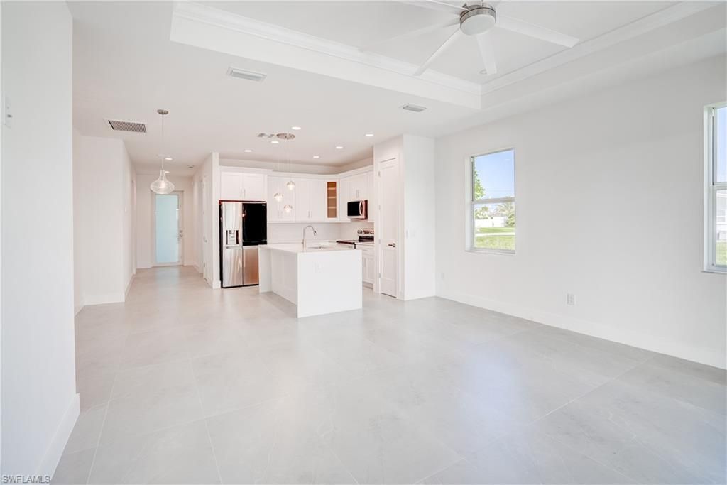3804 SE 12th Ave, Cape Coral, FL 33904 Photo