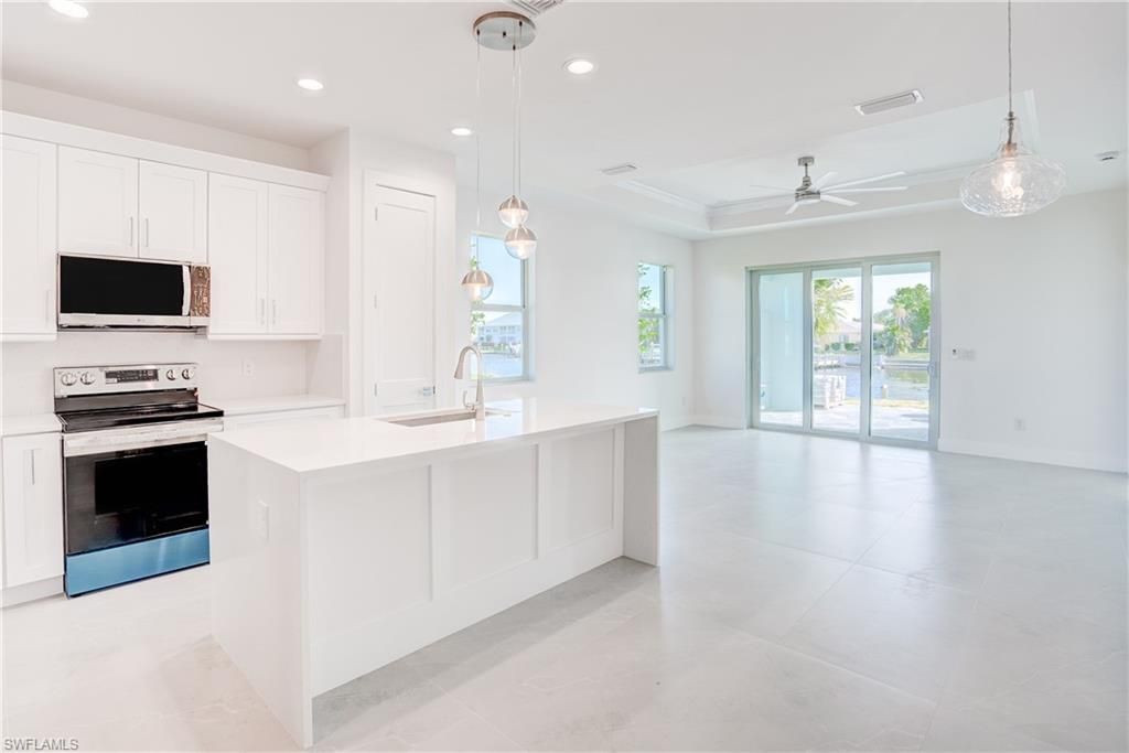3804 SE 12th Ave, Cape Coral, FL 33904 Photo