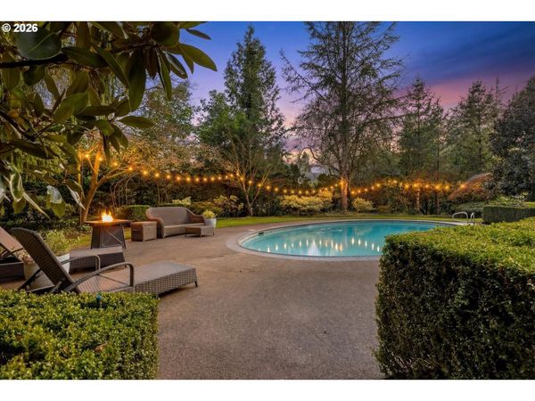1616 S GREENWOOD RD, Portland, OR 97219
