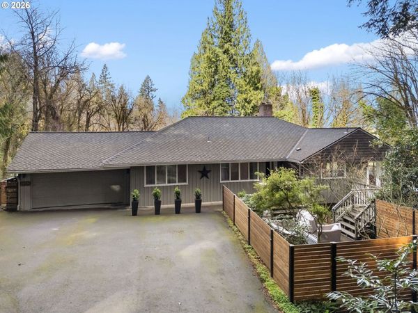 10901 S RIVERSIDE DR, Portland, OR 97219