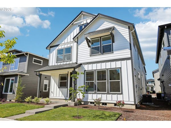 8265 SE Quincy ST, Hillsboro, OR 97123