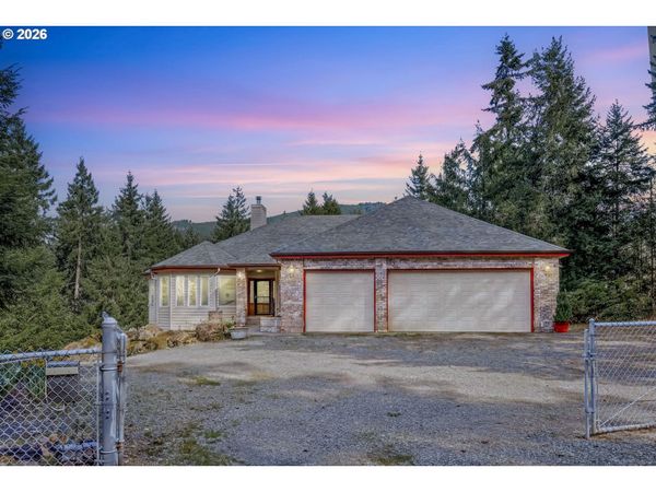 82155 BEAR CREEK RD, Creswell, OR 97426