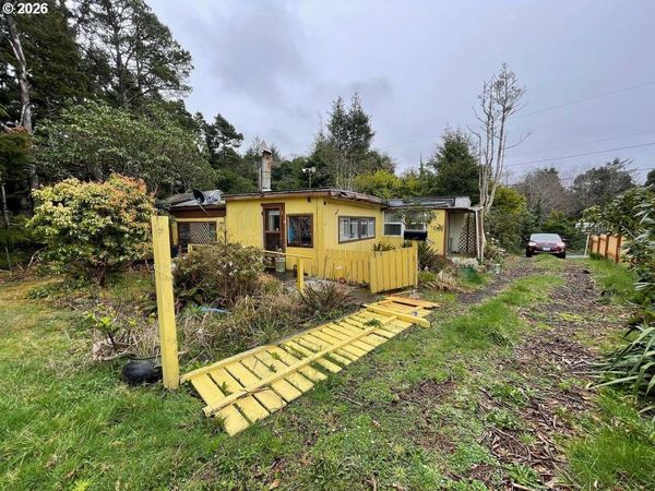 185 SE 118TH ST, South Beach, OR 97366