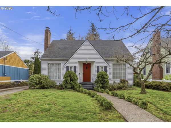 7836 N CHAUTAUQUA BLVD, Portland, OR 97217