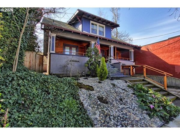 2422 NE Glisan, Portland, OR 97232