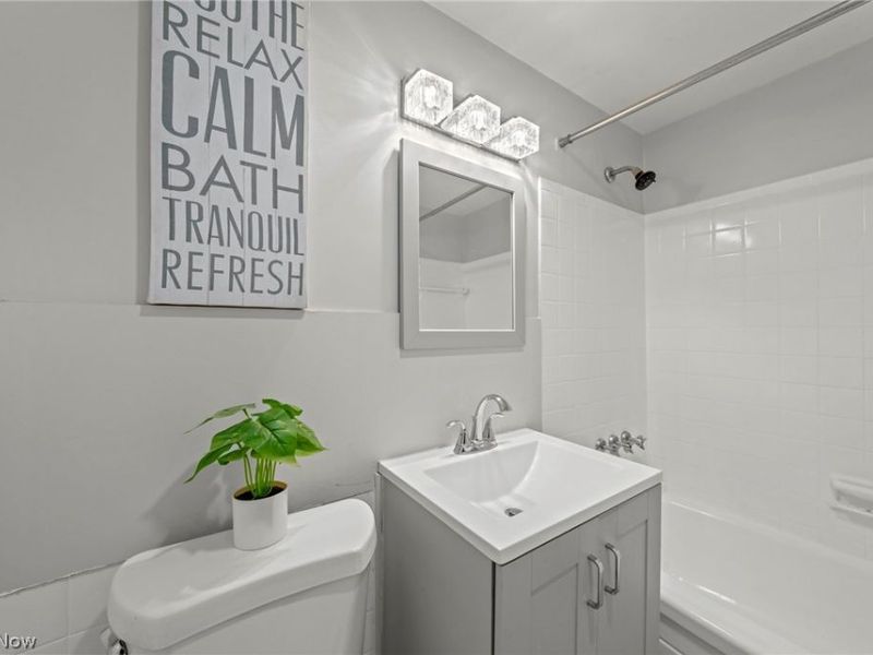 12520 Edgewater Drive, Unit 1504, Lakewood, OH 44107 Photo 10