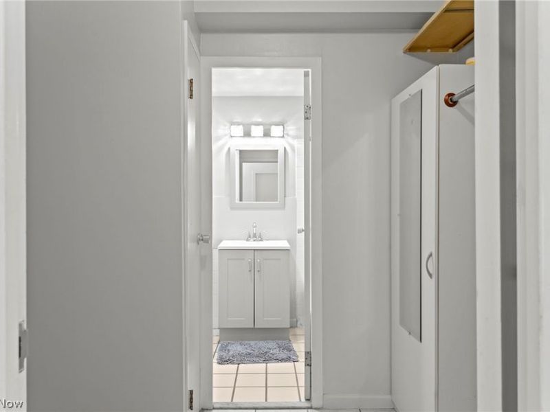 12520 Edgewater Drive, Unit 1504, Lakewood, OH 44107 Photo 12