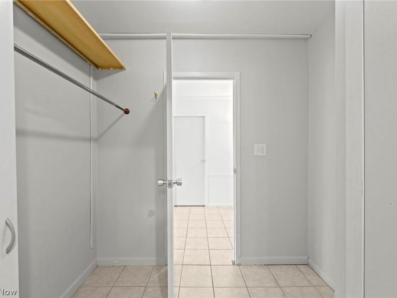 12520 Edgewater Drive, Unit 1504, Lakewood, OH 44107 Photo 14