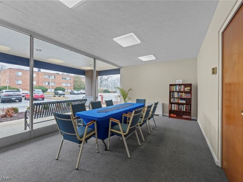 12520 Edgewater Drive, Unit 1504, Lakewood, OH 44107 Photo 17
