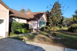 121 Singing Wood Lane  photo 4