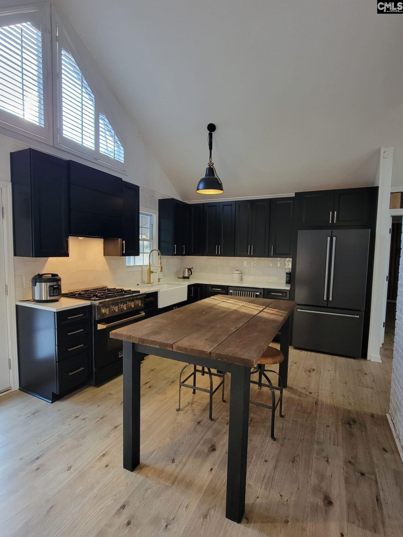 121 Singing Wood Lane  Photo 8