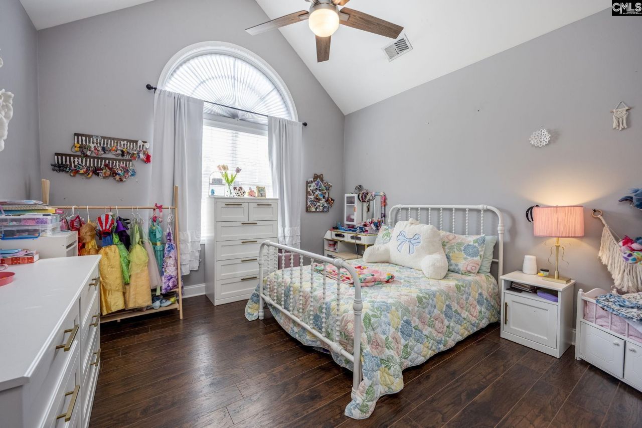 243 Haigs Creek N Photo 31