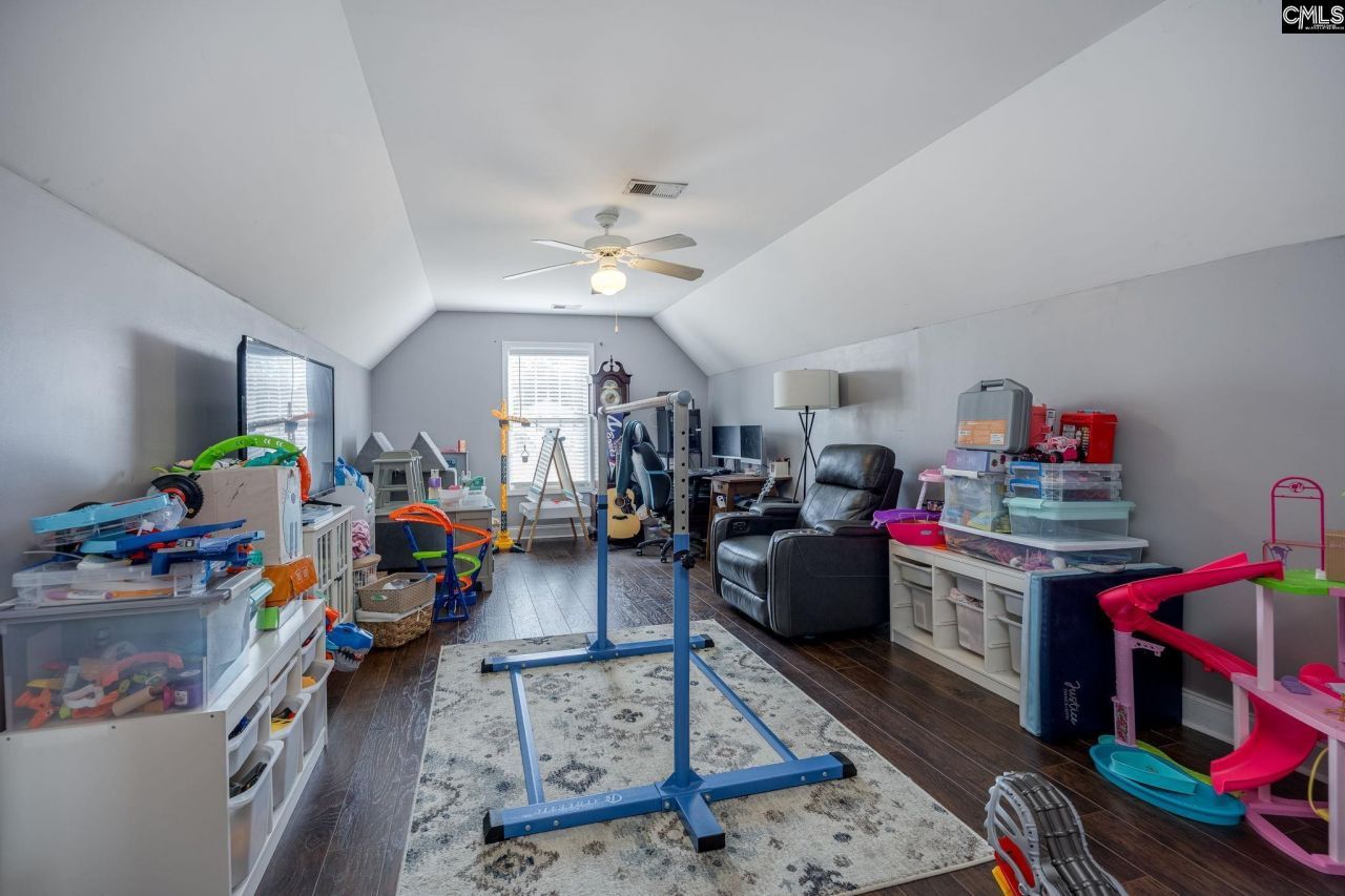 243 Haigs Creek N Photo 37