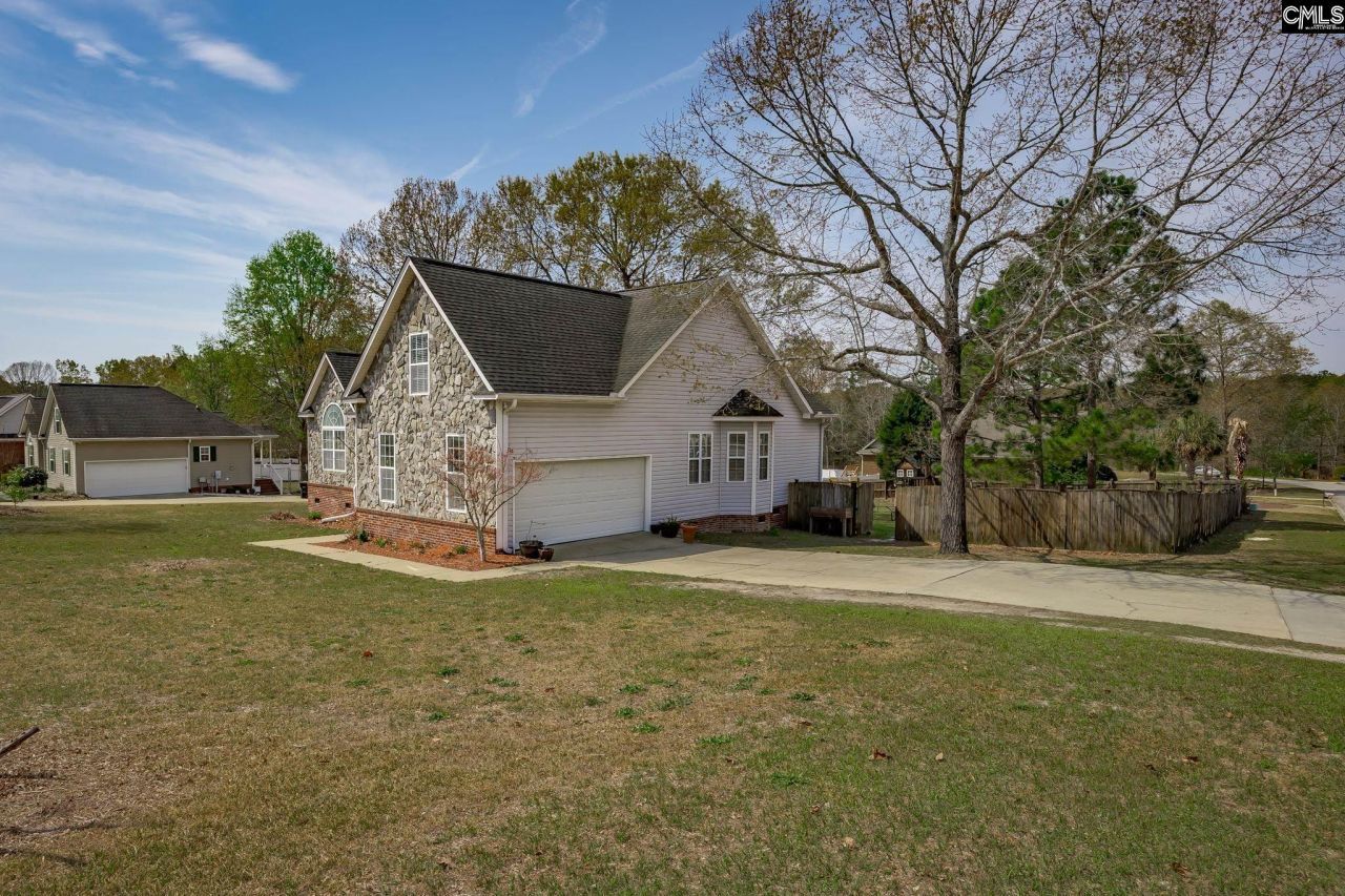 243 Haigs Creek N Photo 5