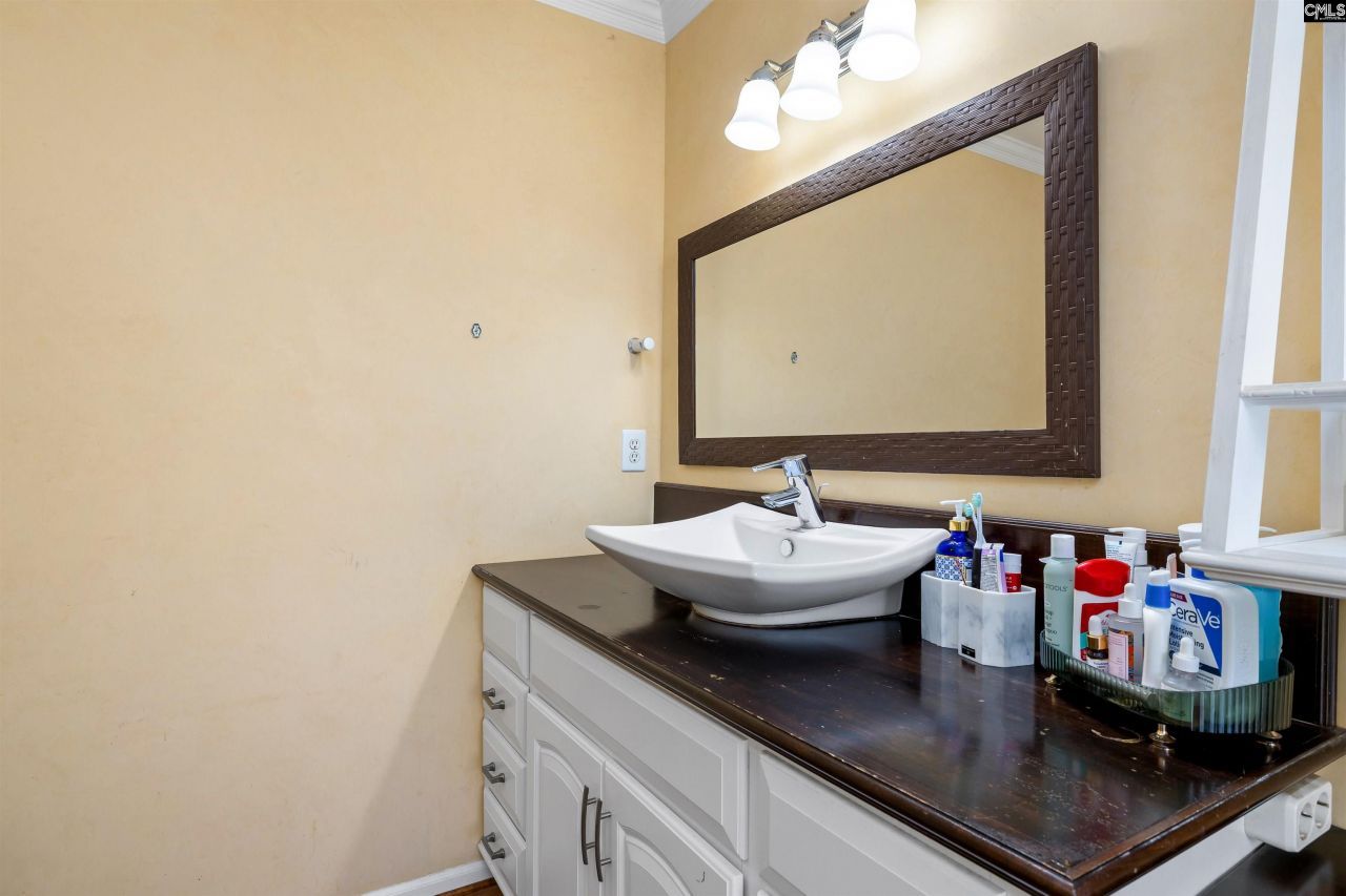 25 Glenhawk Loop Photo 27