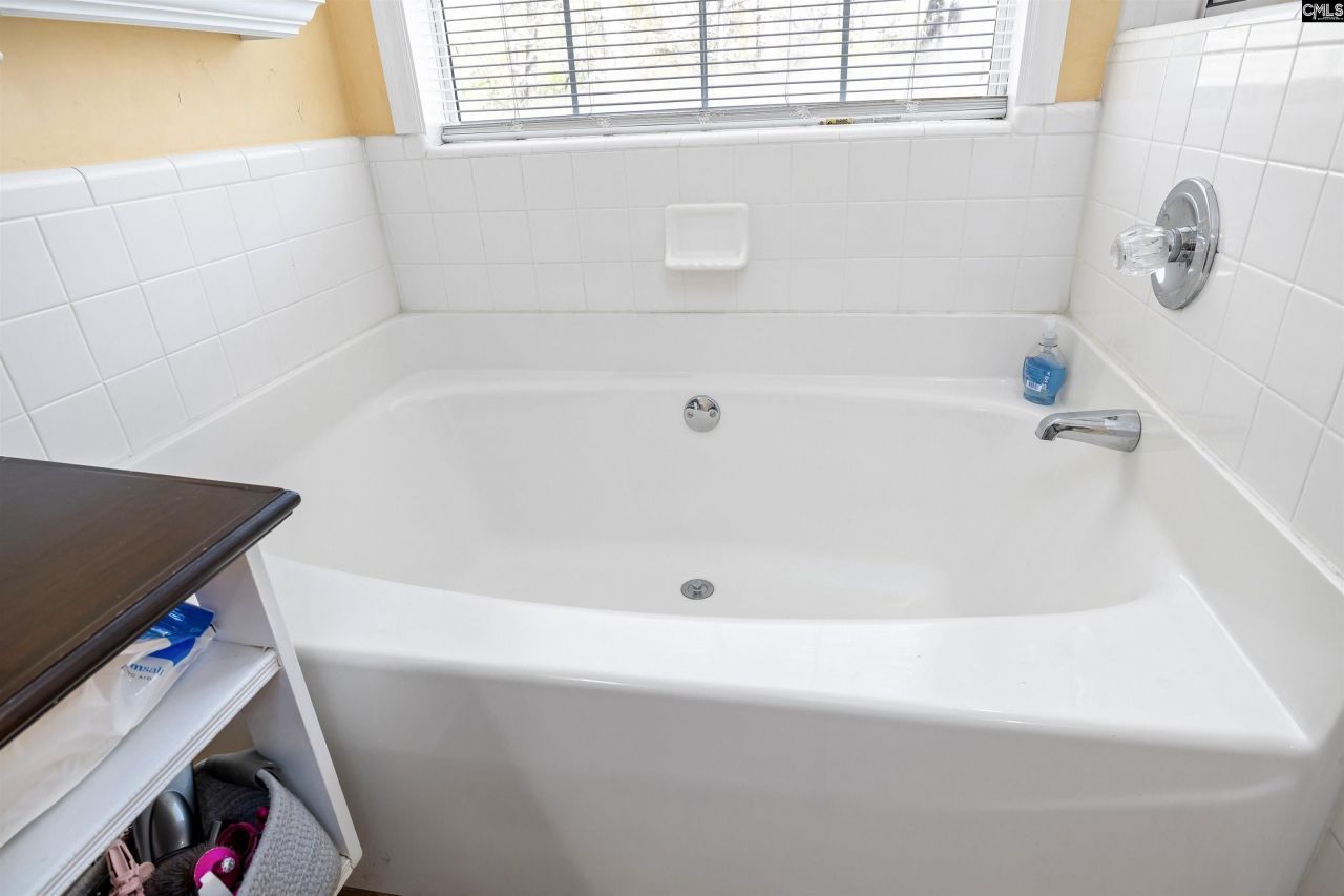 25 Glenhawk Loop Photo 29