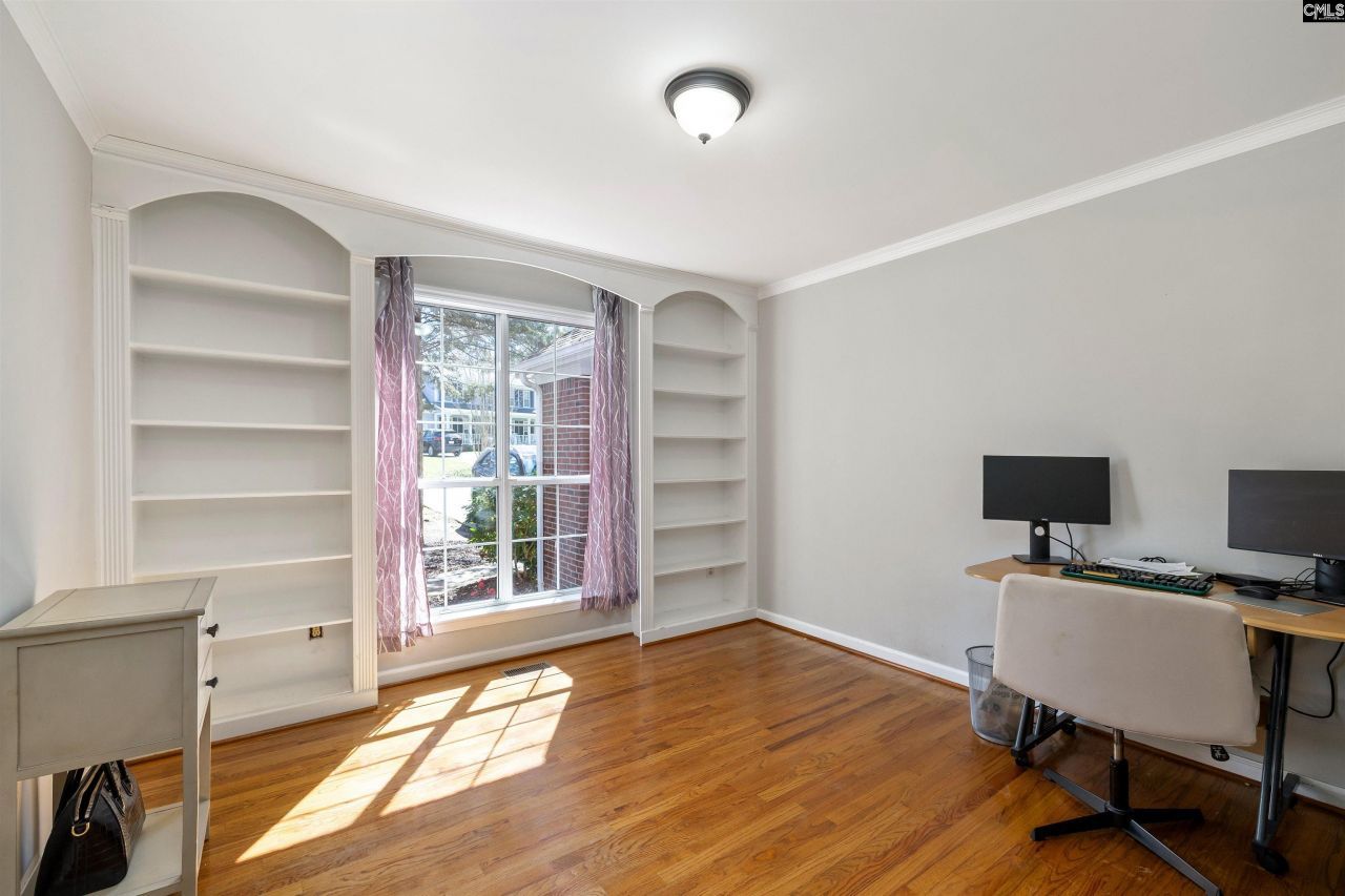 25 Glenhawk Loop Photo 5