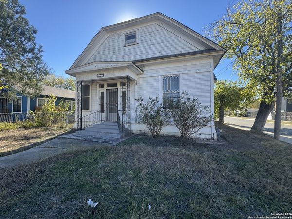 2424 Buena Vista, San Antonio, TX 78207
