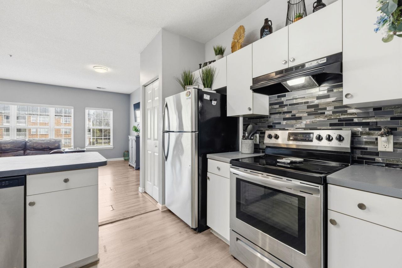 3939 Gladiola Ct.  Photo 11