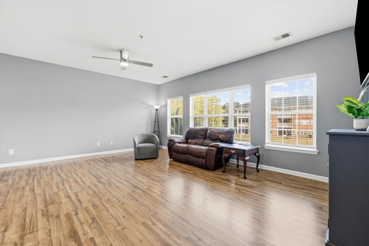 3939 Gladiola Ct.  Photo 9