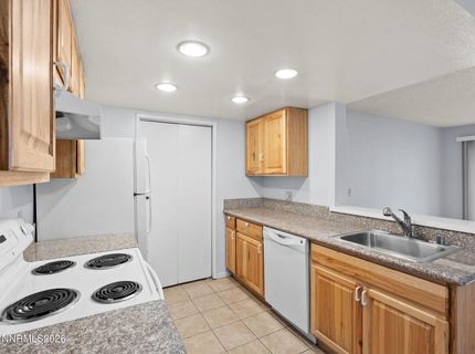7680 Bluestone Drive, Unit # 411, Reno, NV 89511 Photo