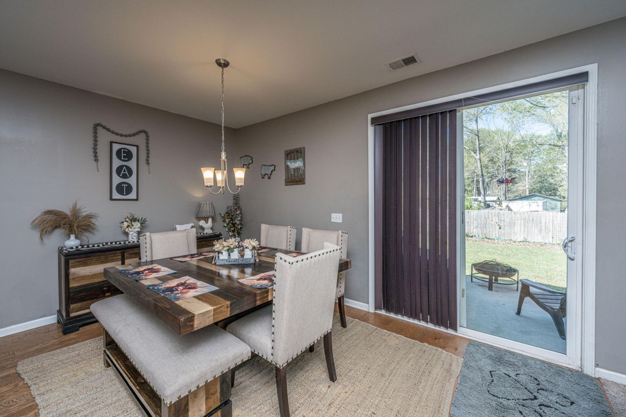 195 Hickory Ridge Way Photo 11