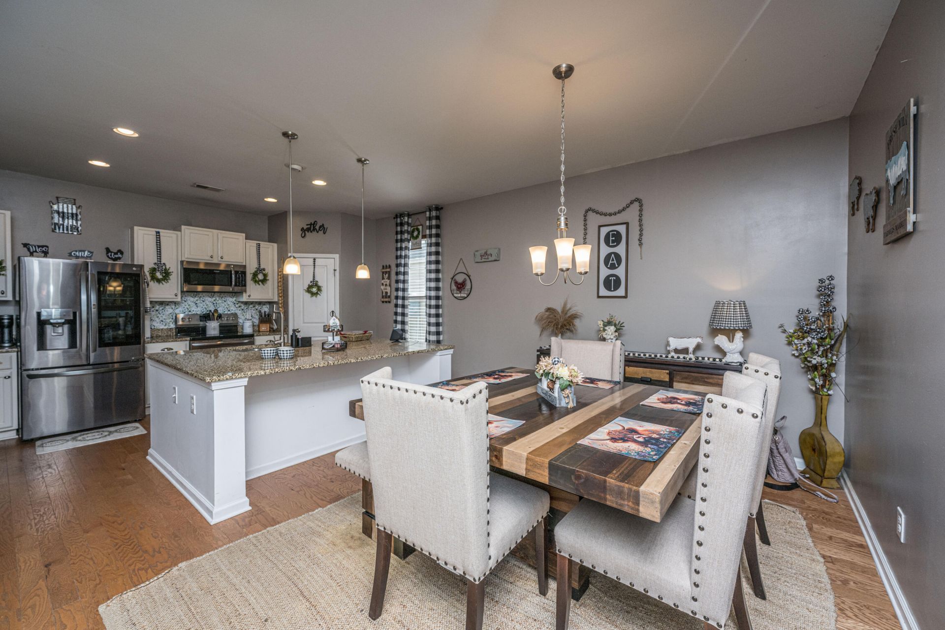 195 Hickory Ridge Way Photo 4